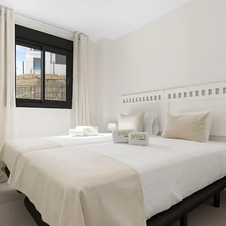 Appartement Vivi Homes - Calanova 1 Luxury, Garden, Pool & Sauna