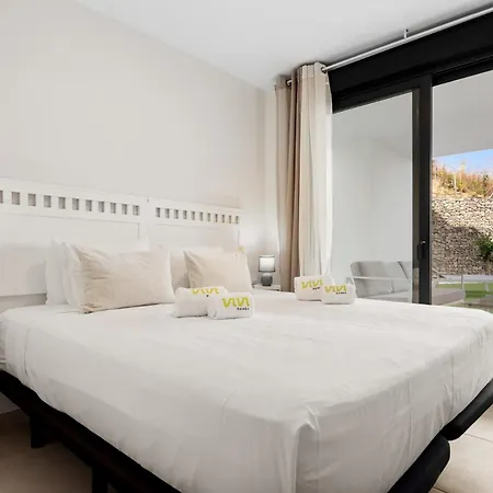 Vivi Homes - Calanova 1 Luxury, Garden, Pool & Sauna Appartement La Cala De Mijas
